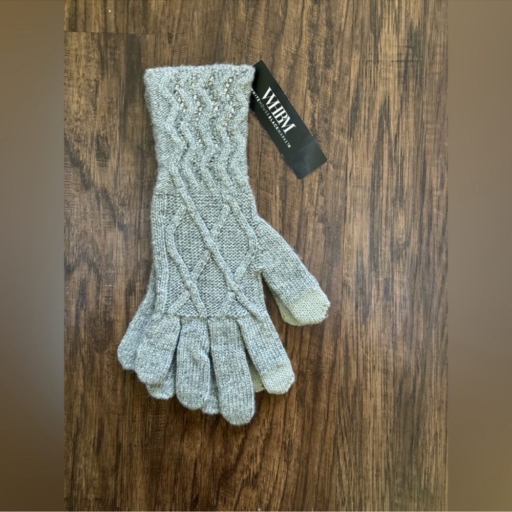 WHBM Rhinestone patterned gloves - Picture 2 of 11